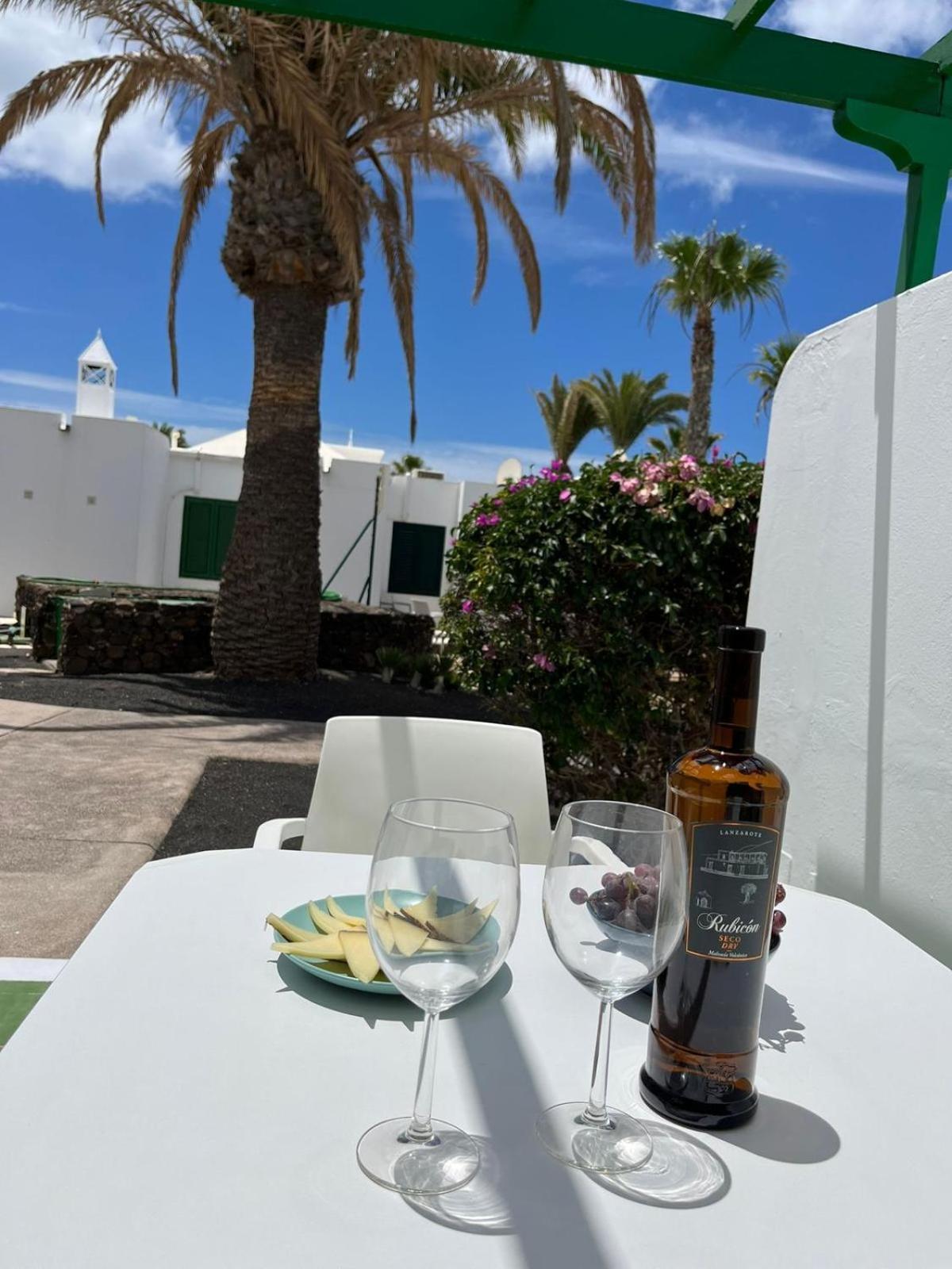 Bungalow Buganvilla Tías Екстериор снимка