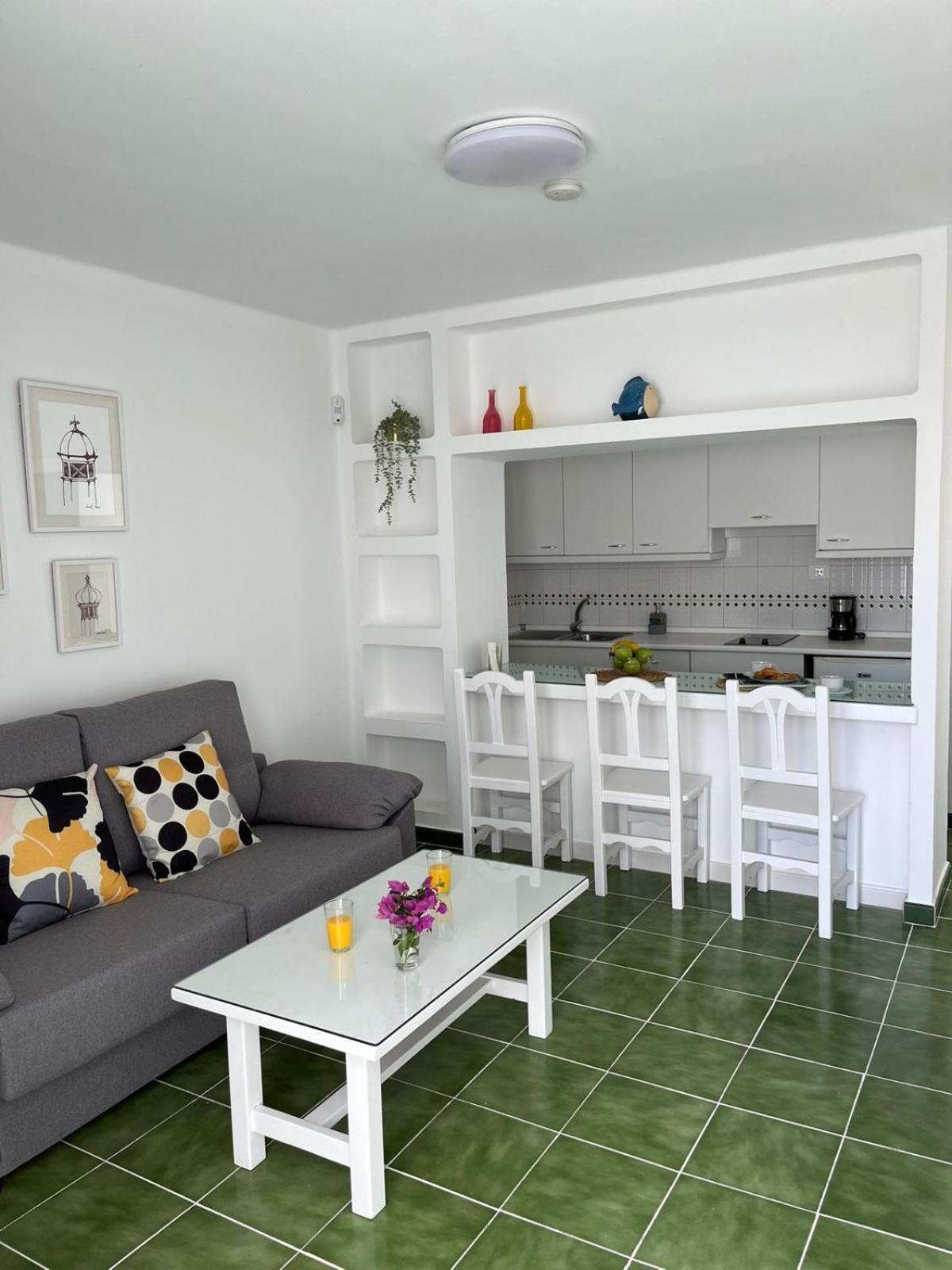 Bungalow Buganvilla Tías Екстериор снимка
