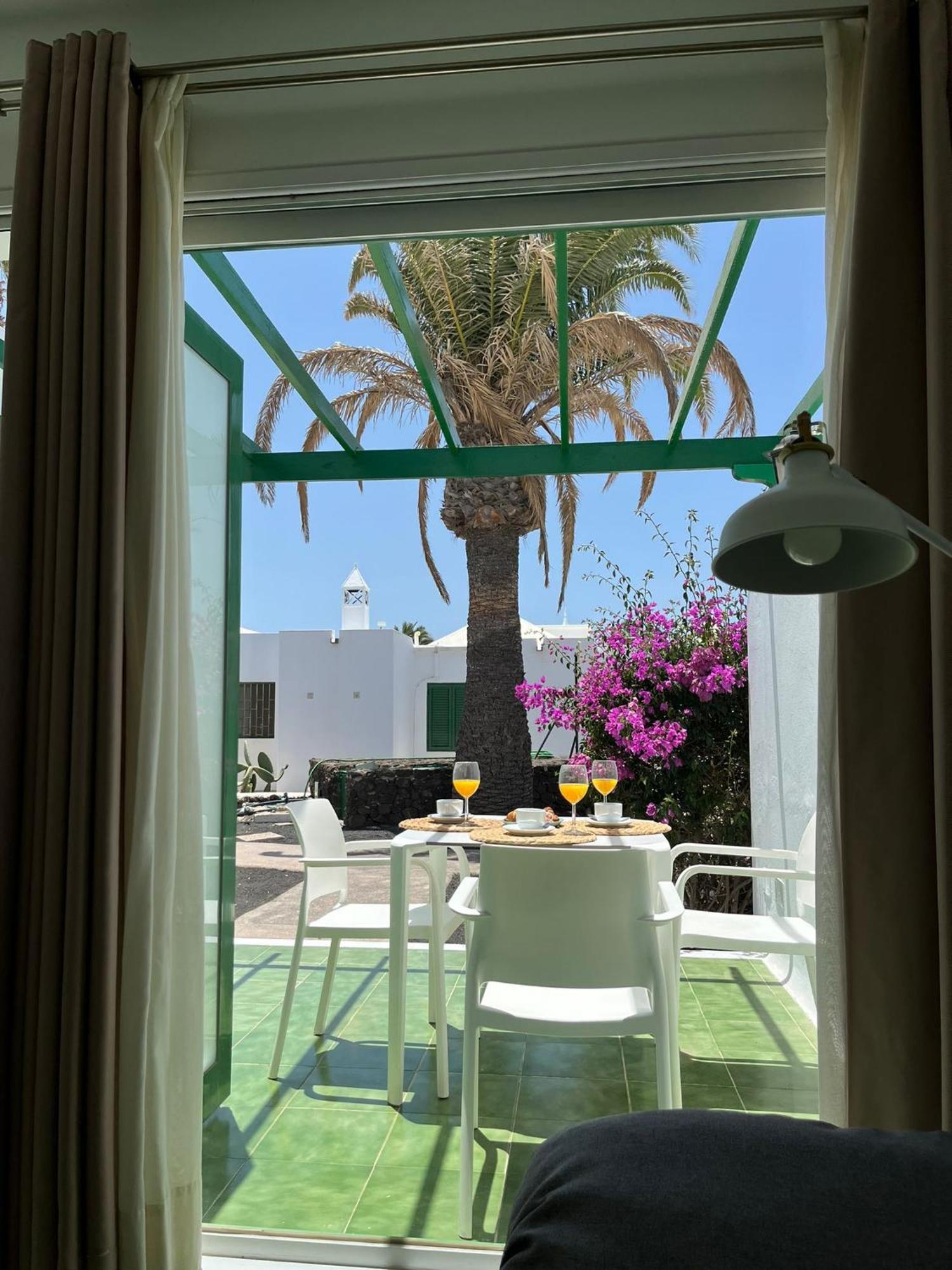 Bungalow Buganvilla Tías Екстериор снимка
